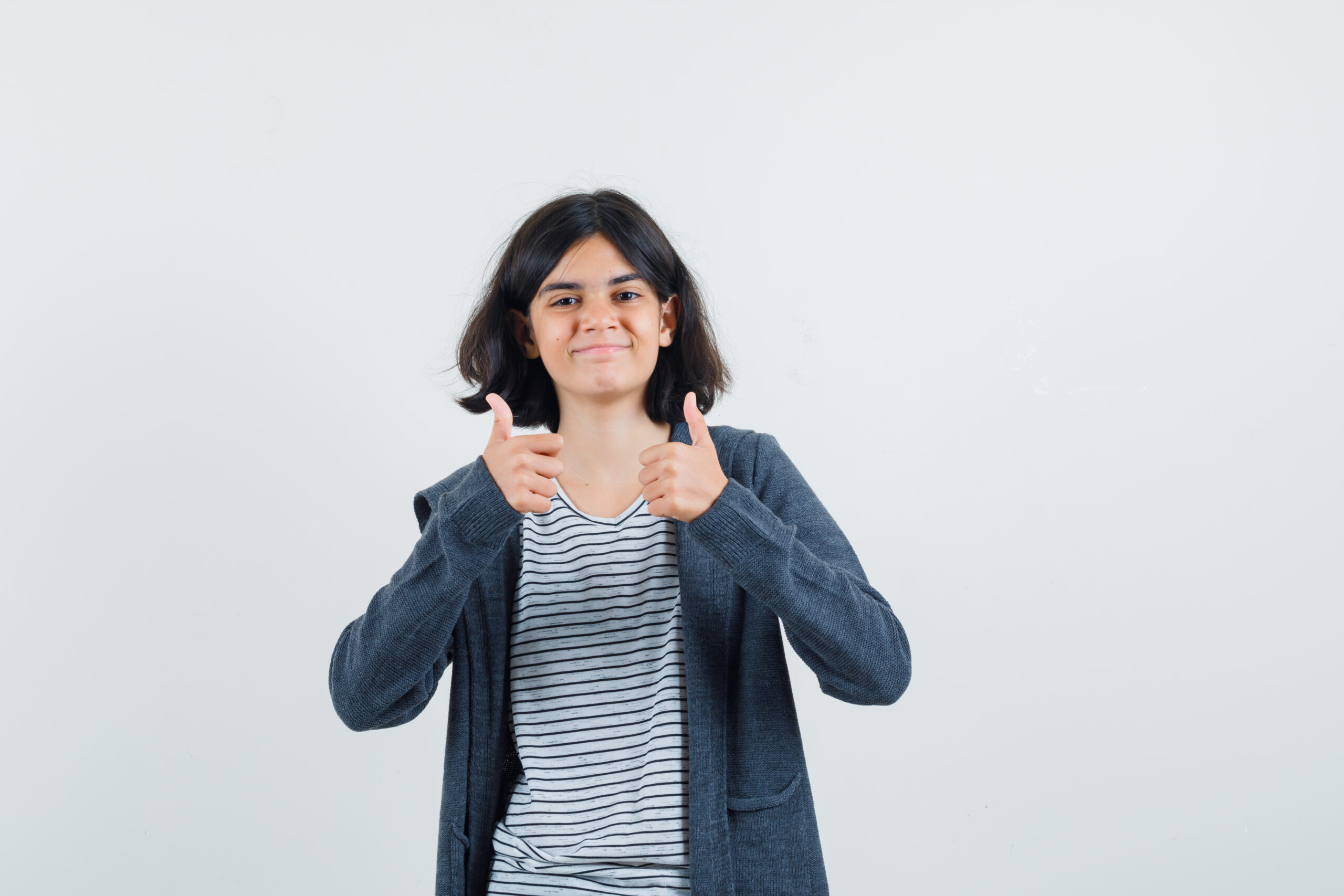 Ana Patricia Ruiz, 28 años - Diseñadora "Llevaba años con ansiedad social que me impedía relacionarme. Ahora salgo con amigos, tengo pareja y mi vida social es increíble. Este método cambió completamente mi perspectiva."